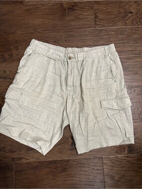 Tommy Bahama Men's Linen Blend Cargo Shorts in Cream Size Large